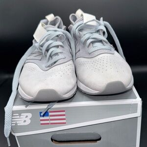 New Balance 997 Made in USA Grey Suede Sneakers Men’s 10.5 M997DS2